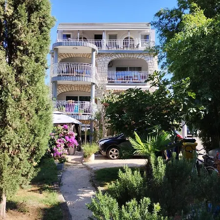 Ana - Appartement *