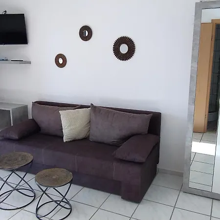 Apartman Ana - *