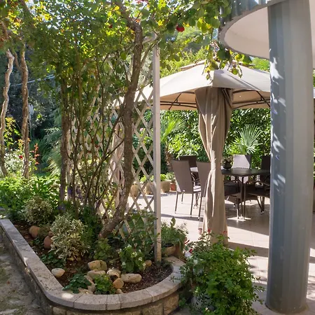 Appartement Ana - *