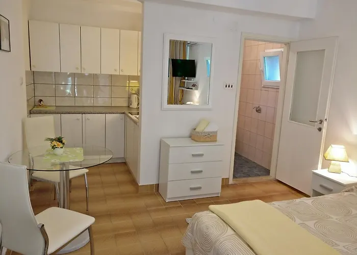 Ana - Apartment
