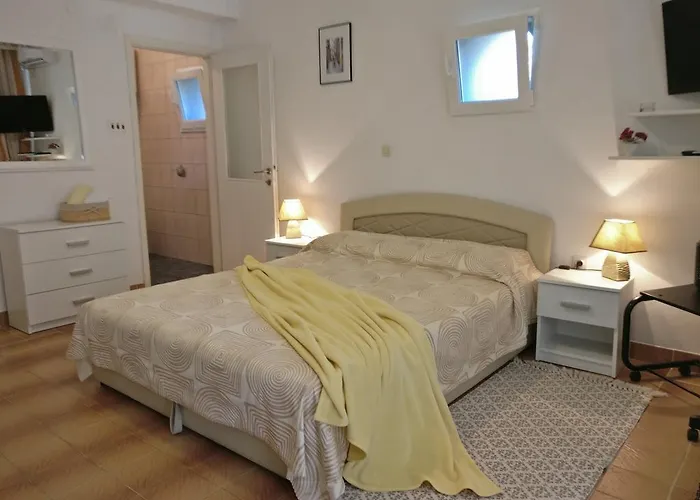 Ana - Apartment