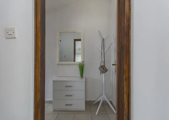 Ana - Apartment